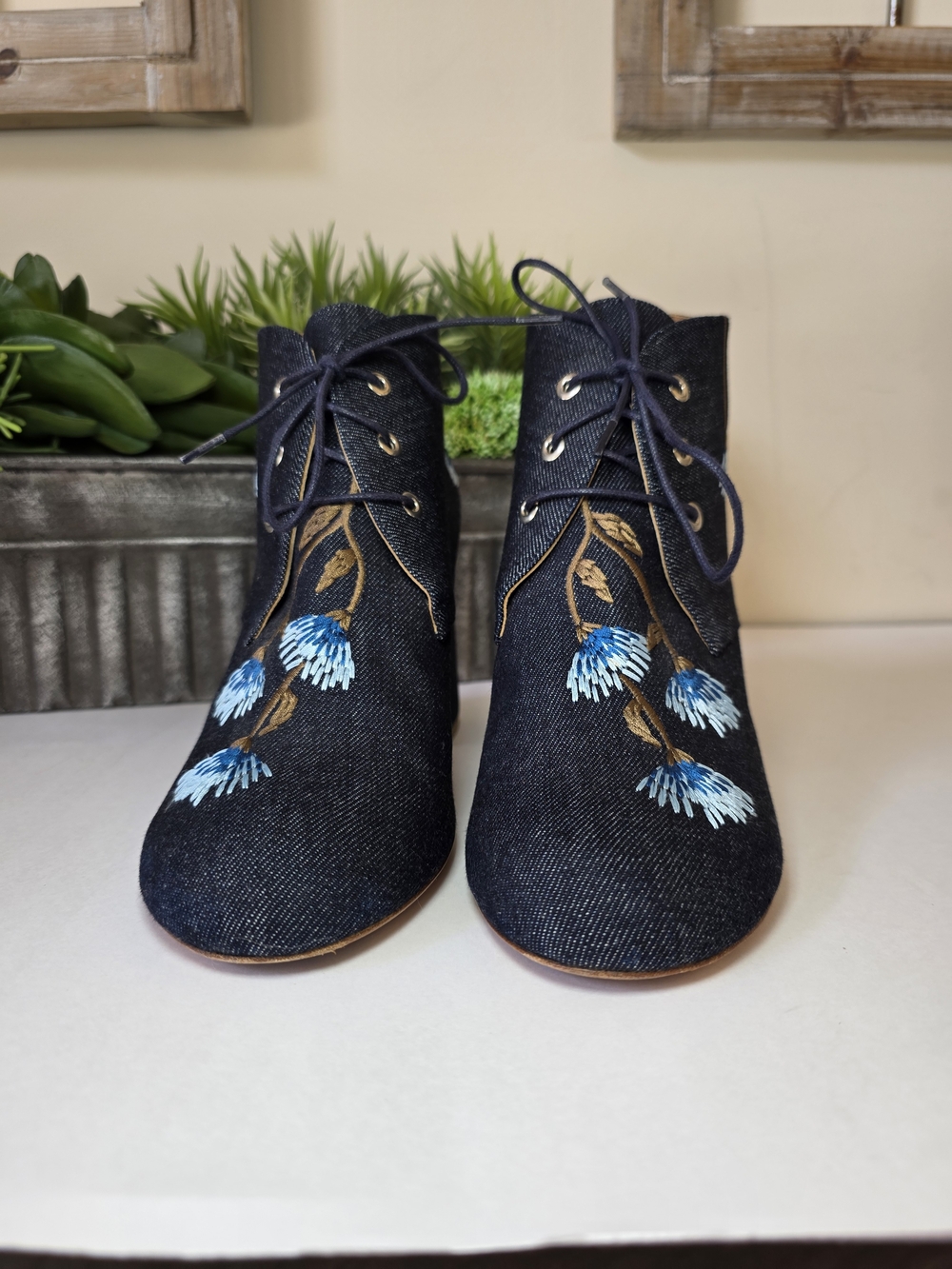 Laurence Dacade Belen Floral Embroidered Denim Booties Italy EU 42 US 10-10.5 - Picture 7 of 15